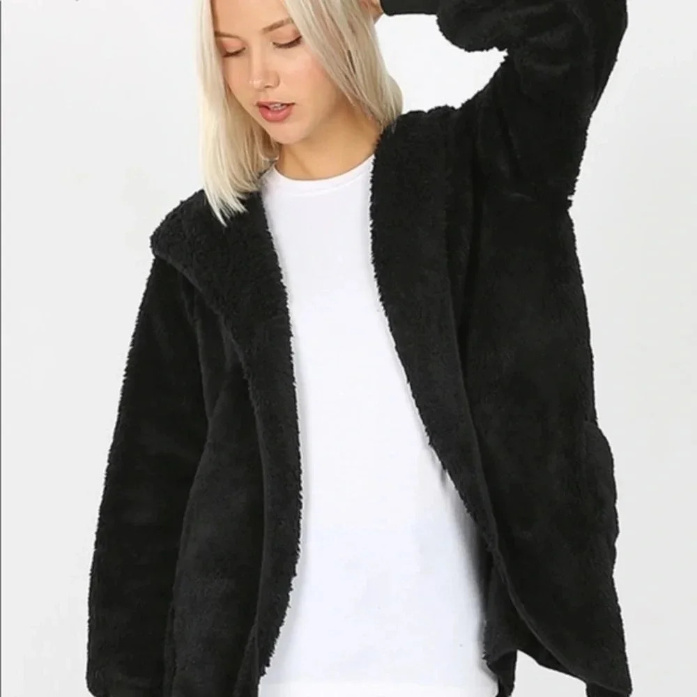 NWT zenana outfitters boutique teddy bear Faux fur hooded cocoon jacket